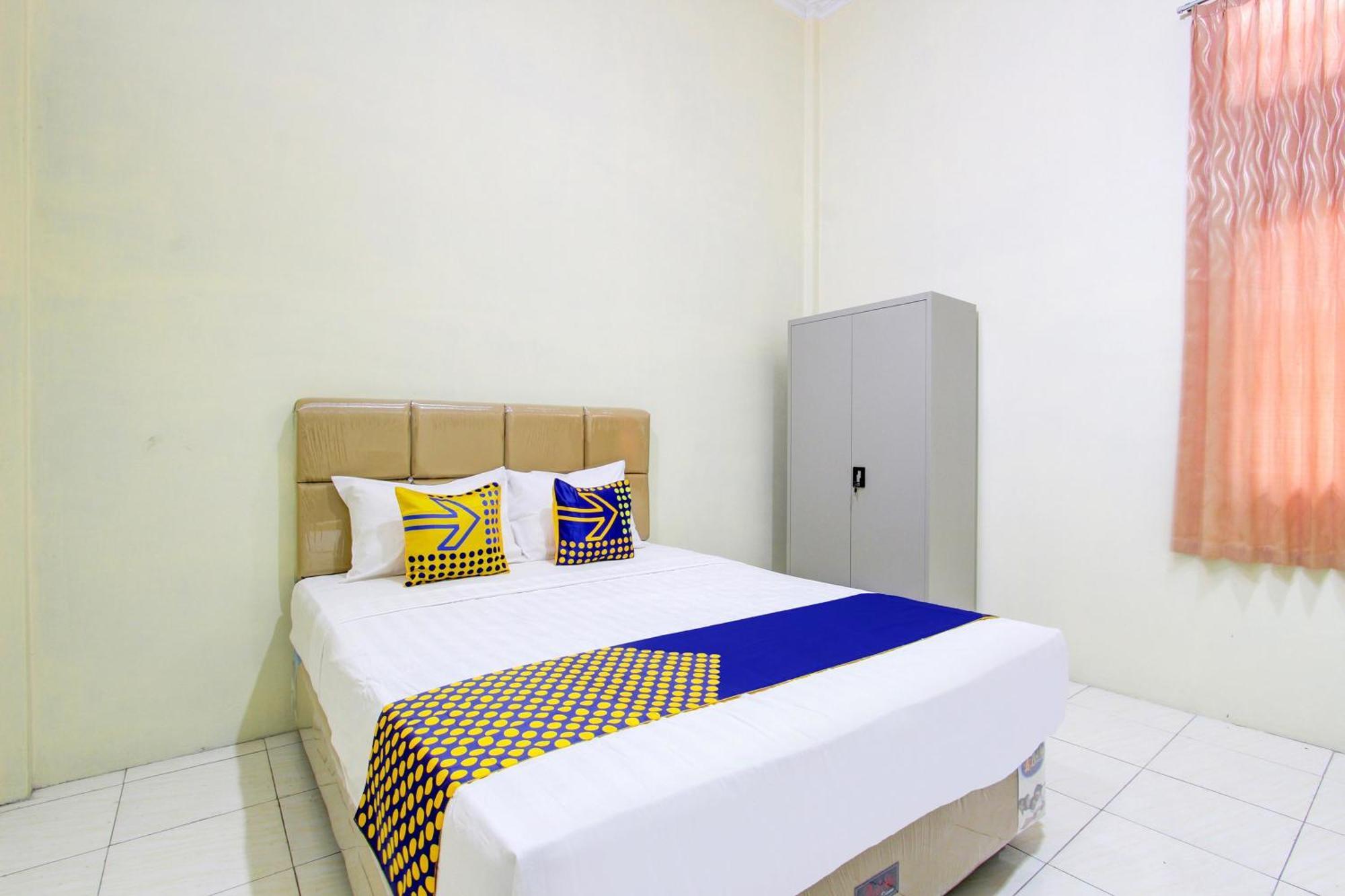 Spot On 93245 Guest House Mulia Dua Syariah Klaten ภายนอก รูปภาพ